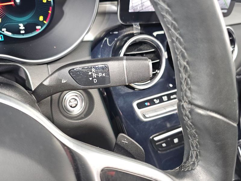 2021 Mercedes-Benz C-Class GLC220 d 4MATIC photo 9