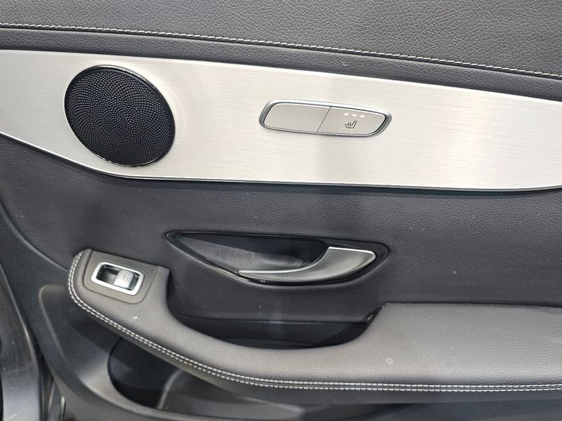 2021 Mercedes-Benz C-Class GLC220 d 4MATIC photo 18