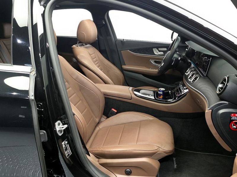 2022 Mercedes-Benz E-Class E250 Avantgarde photo 11