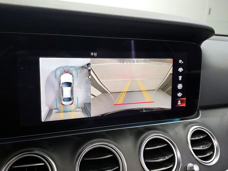 2022 Mercedes-Benz E-Class E250 Avantgarde photo 15