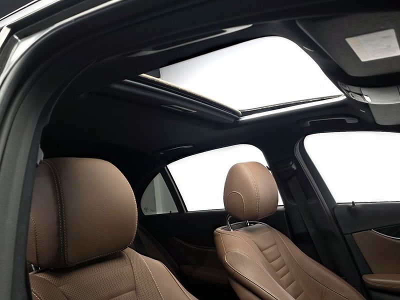 2022 Mercedes-Benz E-Class E250 Avantgarde photo 17