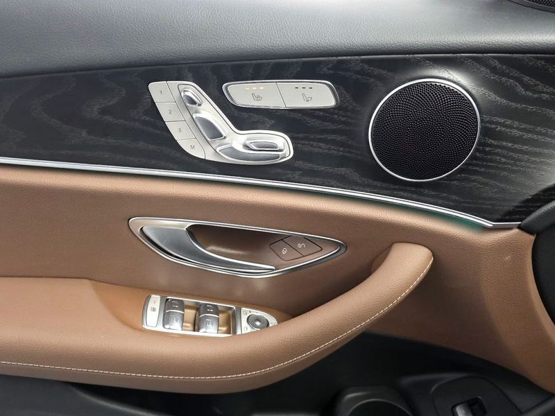 2022 Mercedes-Benz E-Class E250 Avantgarde photo 19