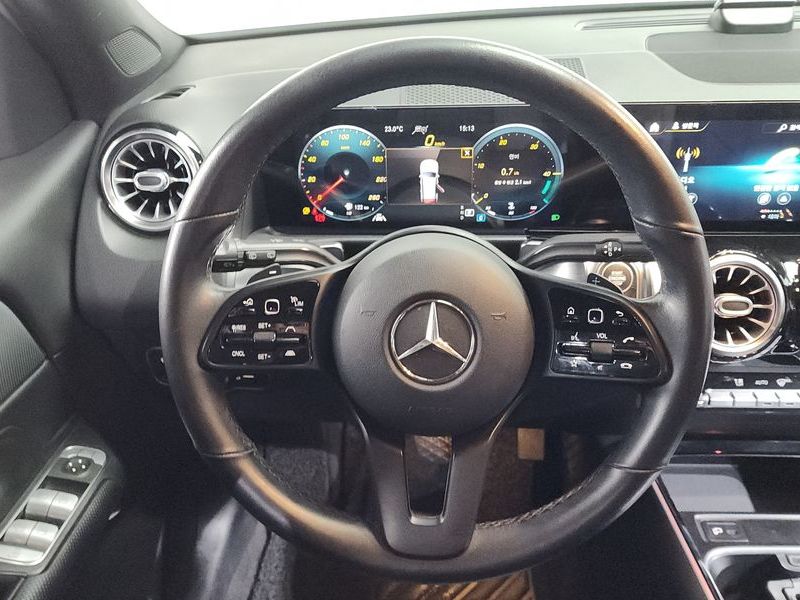 2021 Mercedes-Benz B-Class GLB200 d photo 14