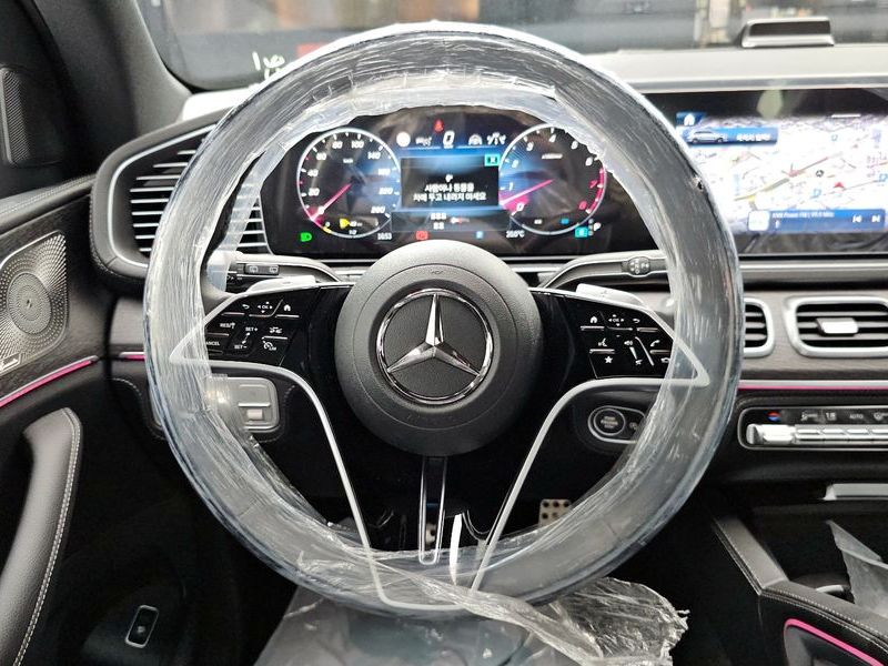 2025 Mercedes-Benz S-Class GLS450 4MATIC photo 13