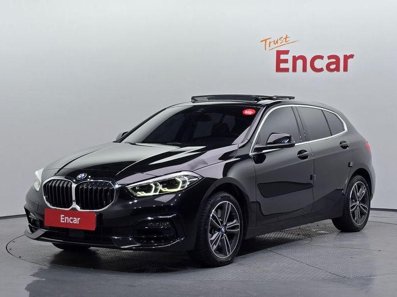 2024 BMW 1 Series 120i Sports photo 1