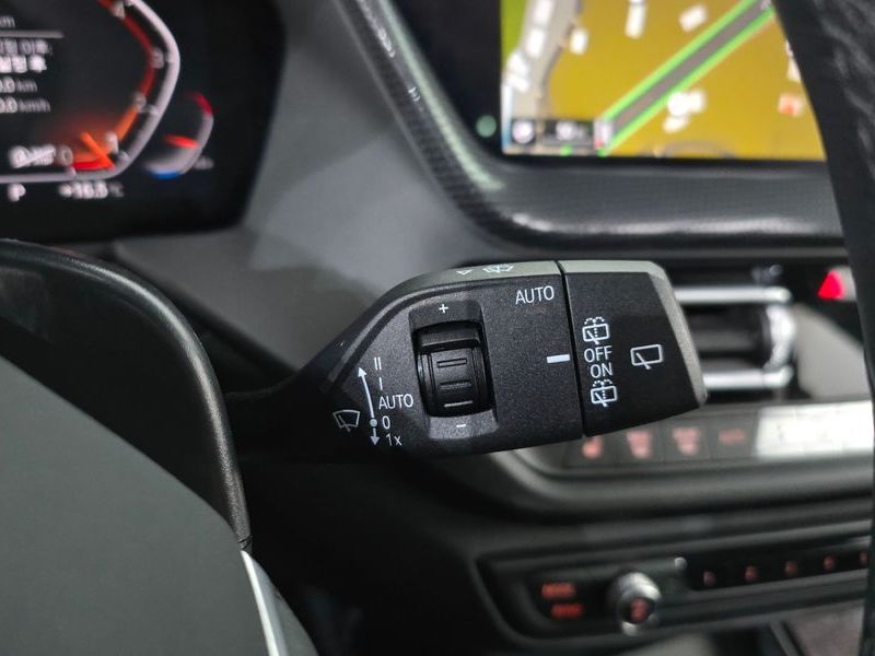 2024 BMW 1 Series 120i Sports photo 18