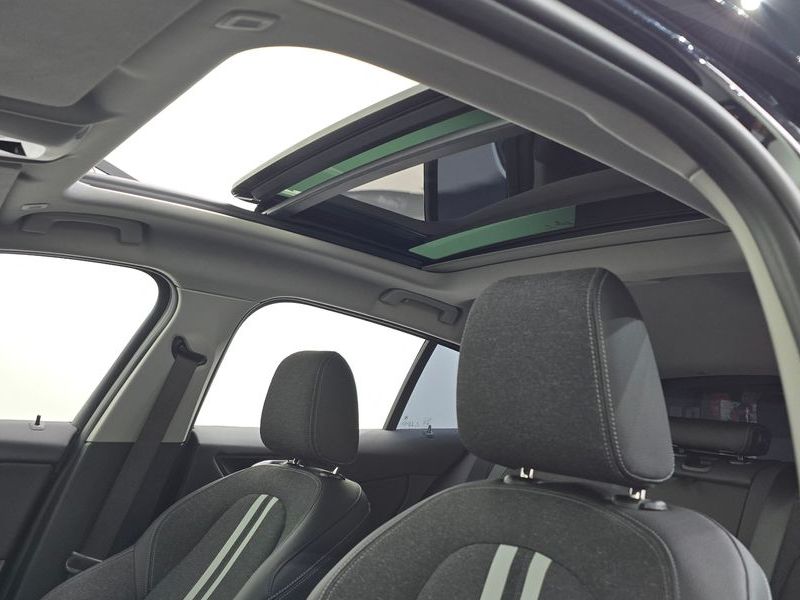 2024 BMW 1 Series 120i Sports photo 19