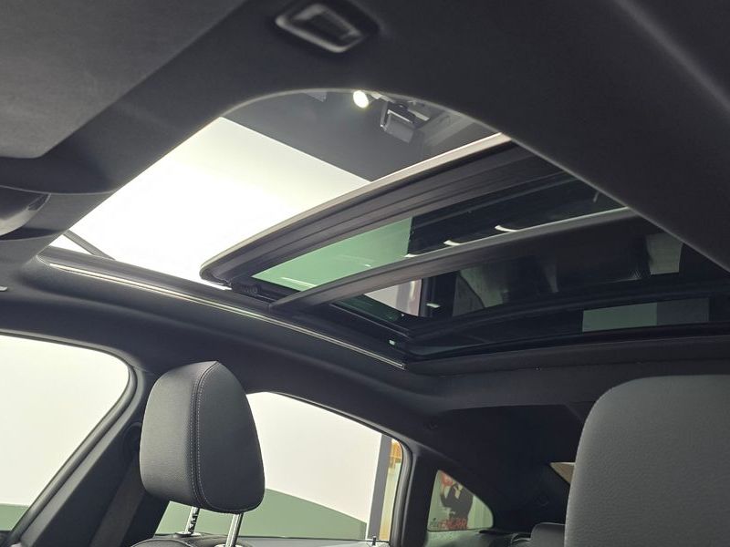 2022 BMW 2 Series 220i M Sports photo 19