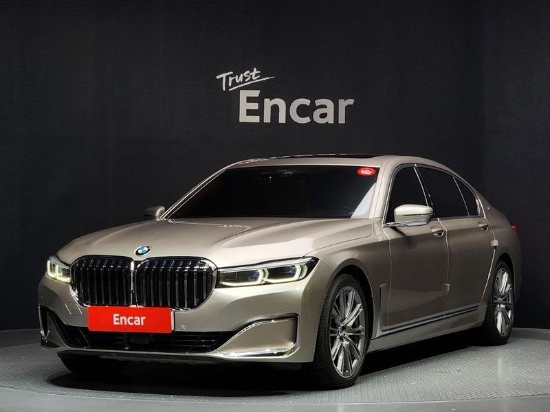 2021 BMW 7 Series M760Li xDrive V12 Excellence photo 1