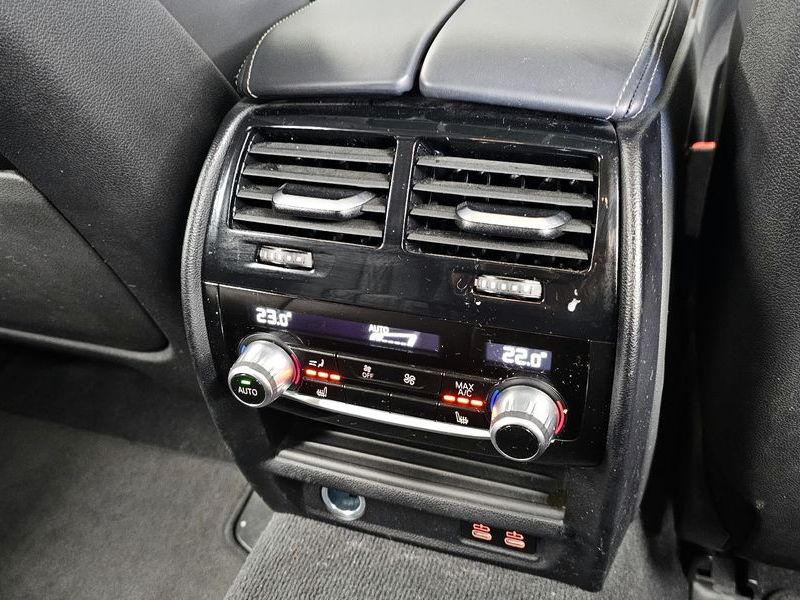 2023 BMW 5 Series 530i Luxury photo 19