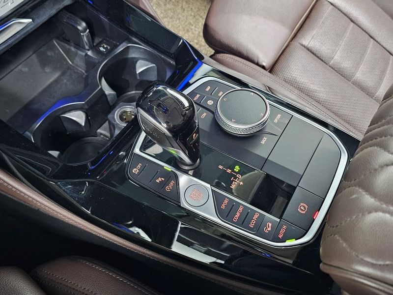 2022 BMW X4 xDrive20i xLine photo 9