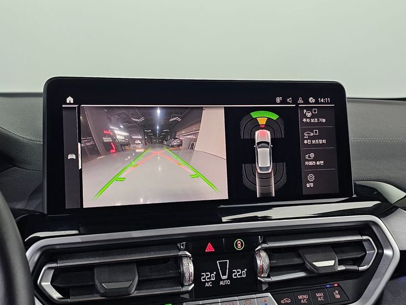 2022 BMW X4 xDrive20i xLine photo 18