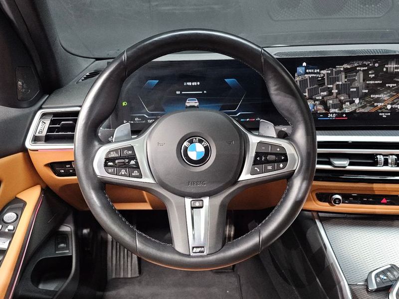 2024 BMW 3 Series 320i M Sport photo 13