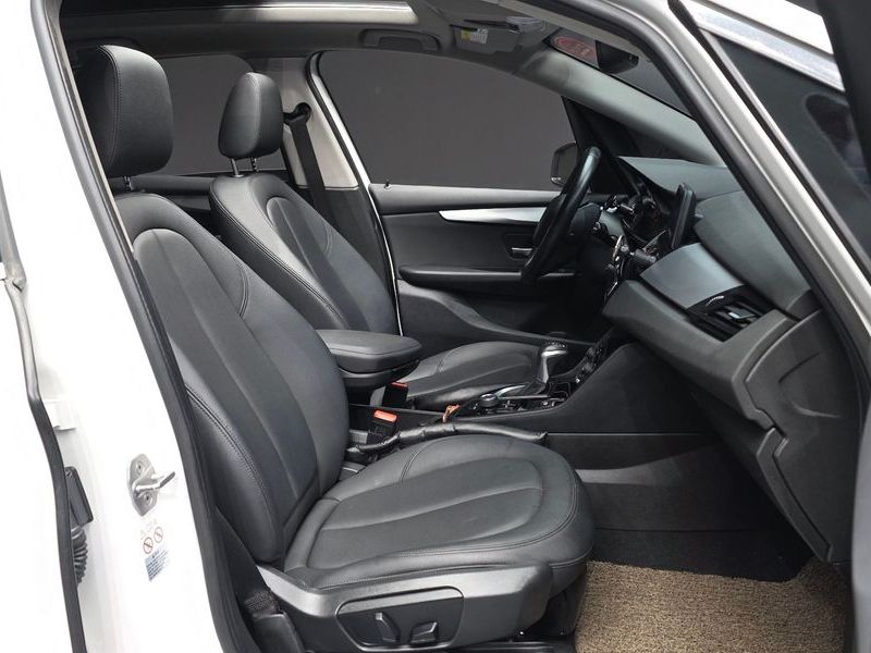 2018 BMW 2 Series Joy photo 11