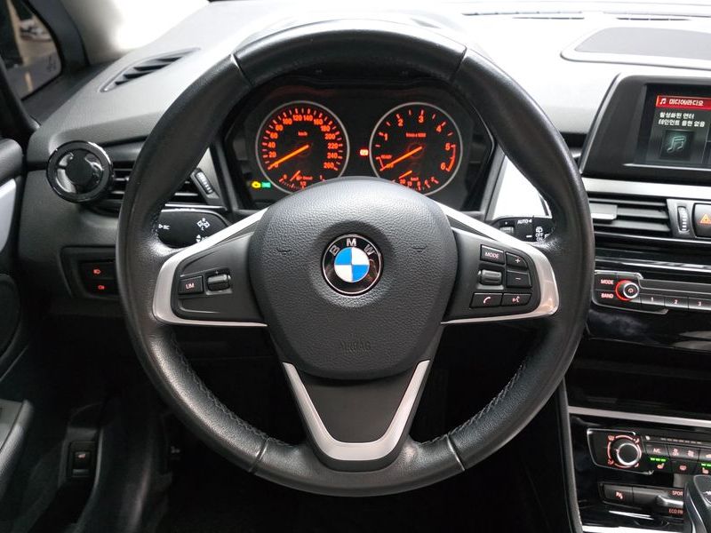 2018 BMW 2 Series Joy photo 13