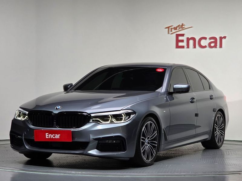 2020 BMW 5 Series 530i M Sport Package Plus photo 1