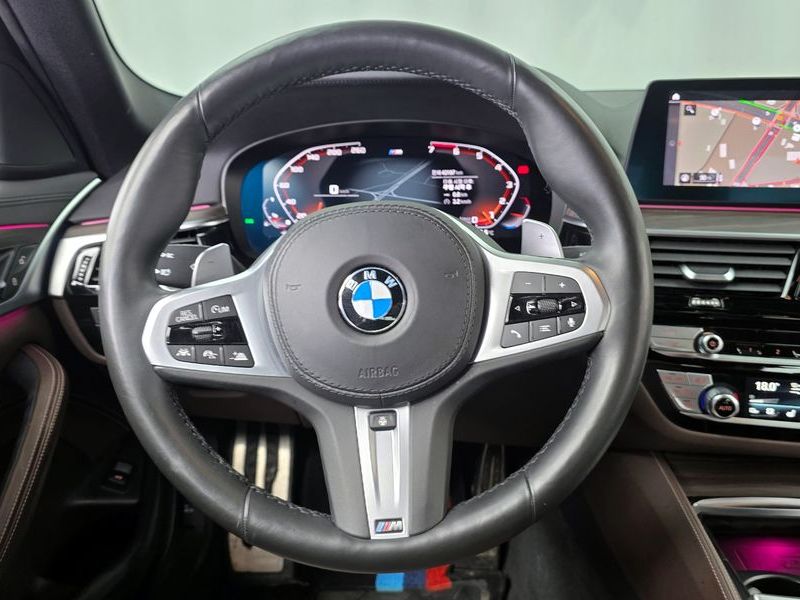 2020 BMW 5 Series 530i M Sport Package Plus photo 13