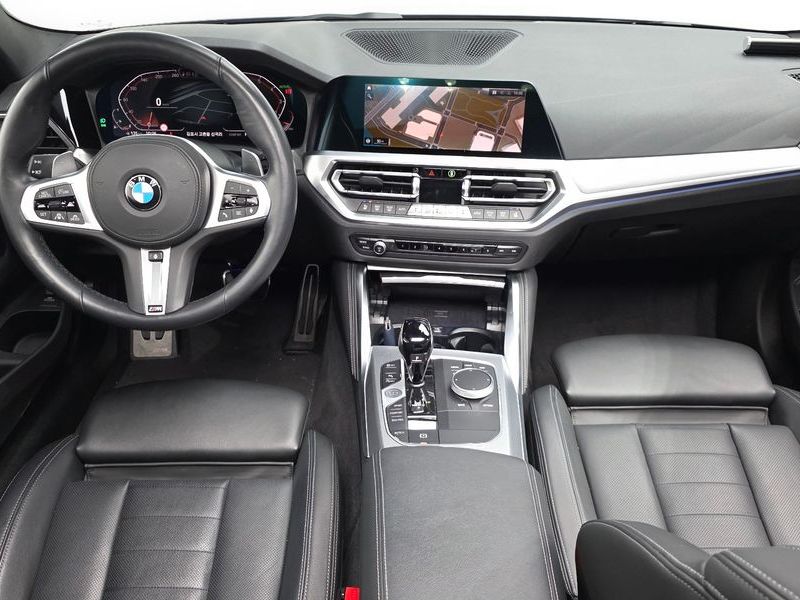 2023 BMW 4 Series 420i M Sport Performance Coupe photo 7