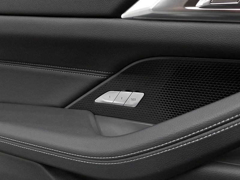 2023 BMW 4 Series 420i M Sport Performance Coupe photo 27