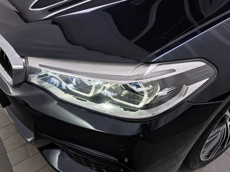 2020 BMW 5 Series 530i M Sport Package Plus photo 22