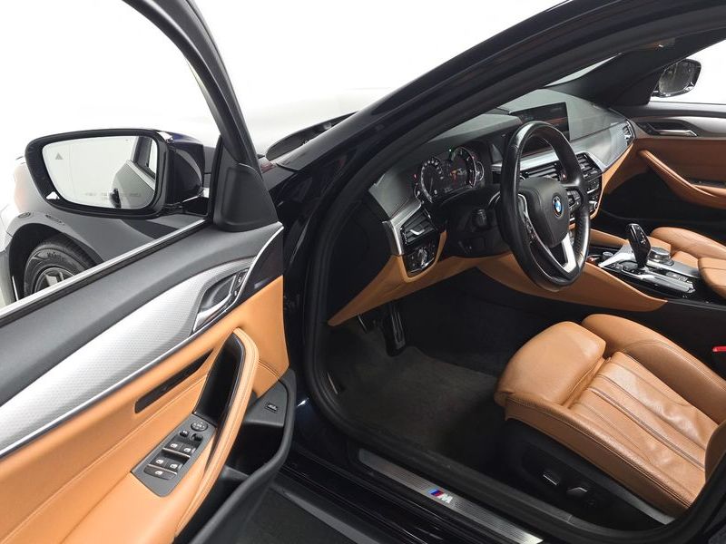 2018 BMW 5 Series 520d M Sport Special Edition photo 12