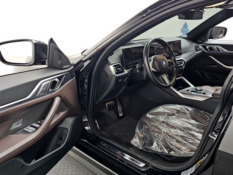2024 BMW i4 eDrive40 M Sports Pro photo 10