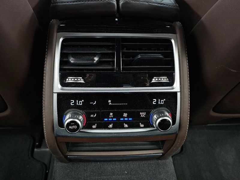 2022 BMW 7 Series 730d xDrive M Sport photo 18