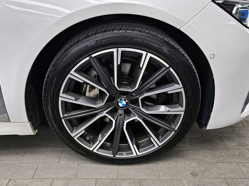 2022 BMW 7 Series 730d xDrive M Sport photo 21