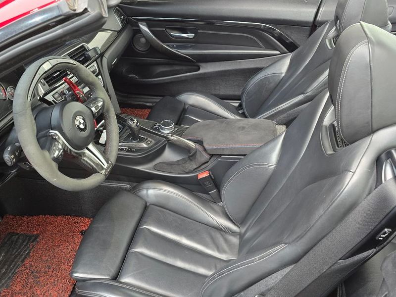 2017 BMW M4 Convertible Paintwork Edition photo 7