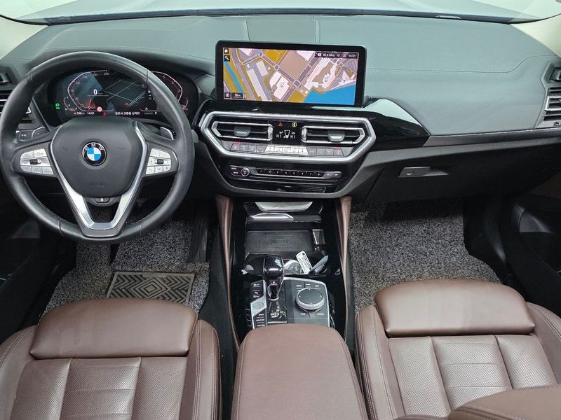 2022 BMW X4 xDrive20i xLine photo 7