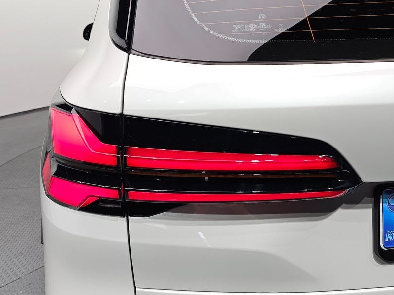 2025 BMW X5 4.4 Competition photo 23