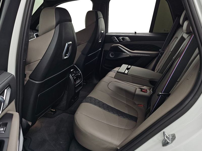 2025 BMW X5 4.4 Competition photo 26