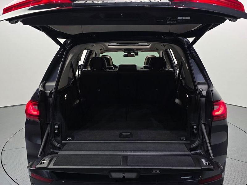 2021 BMW X7 xDrive 40d Design Pure Excellence 7-Seater photo 20