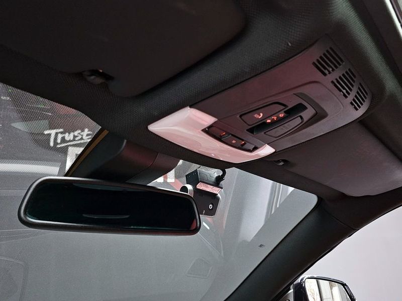 2018 BMW 4 Series 420i M Sport Coupe photo 17
