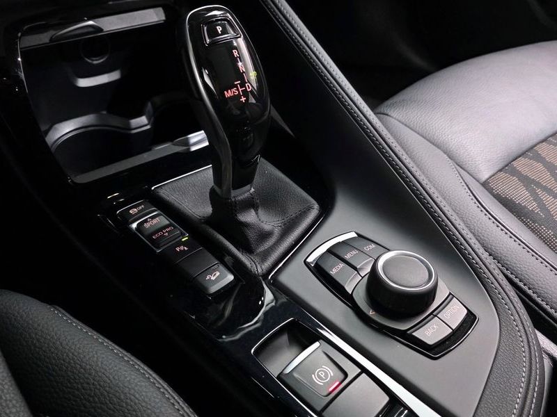 2021 BMW X1 xDrive 18d xLine photo 9