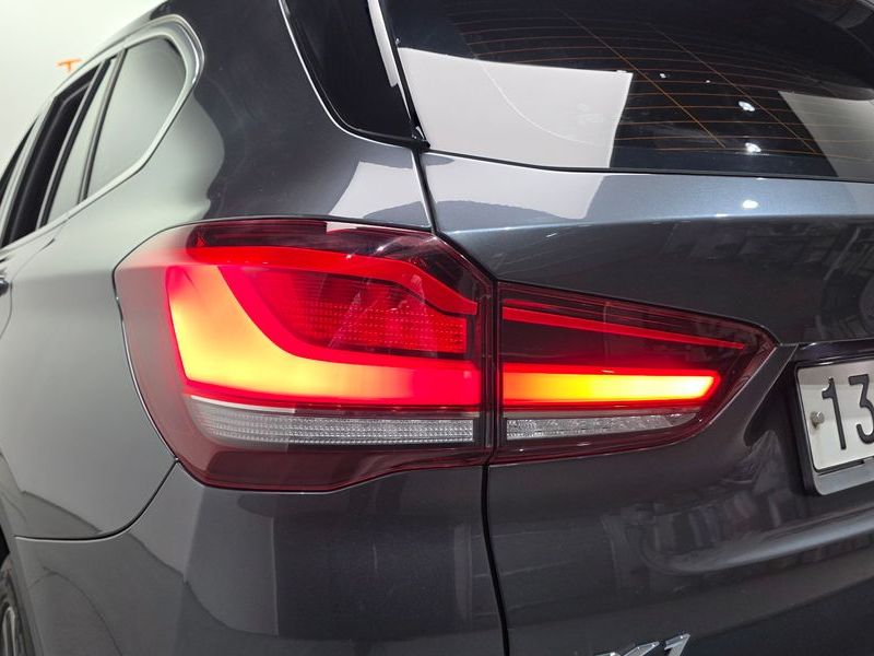 2021 BMW X1 xDrive 18d xLine photo 23