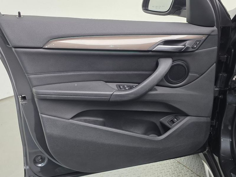2021 BMW X1 xDrive 18d xLine photo 24
