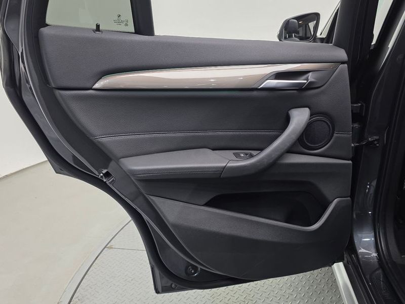2021 BMW X1 xDrive 18d xLine photo 25