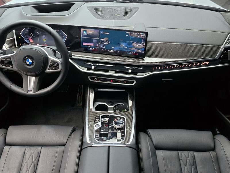 2026 BMW X7 xDrive 40d M Sport 7 STR photo 7