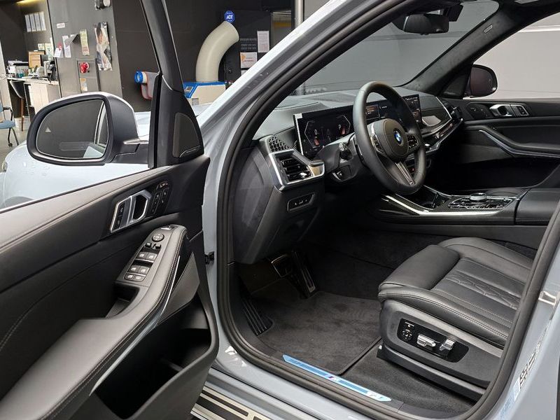2026 BMW X7 xDrive 40d M Sport 7 STR photo 10