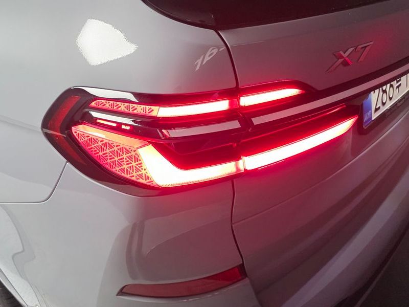 2026 BMW X7 xDrive 40d M Sport 7 STR photo 23