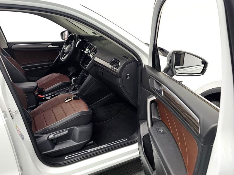 2023 Volkswagen Tiguan 2.0 TSI Prestige photo 11
