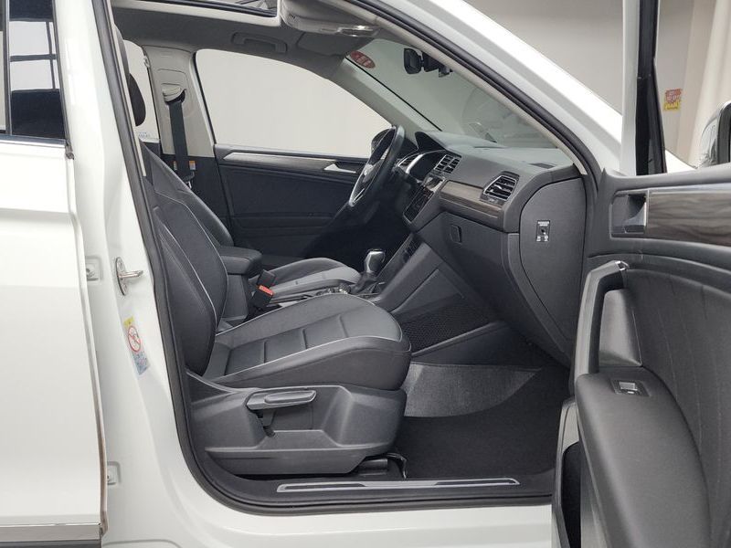 2022 Volkswagen Tiguan 2.0 TSI Prestige photo 11
