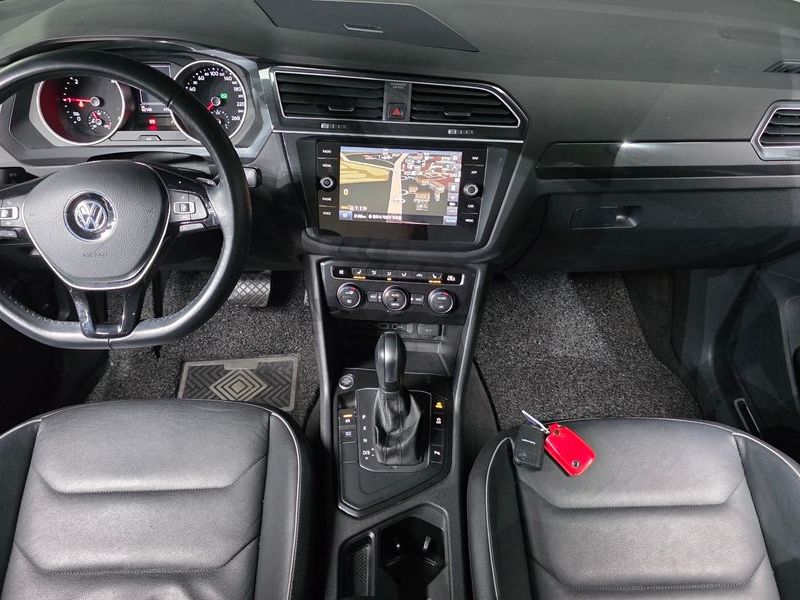2020 Volkswagen Tiguan 2.0 TDI Premium photo 7