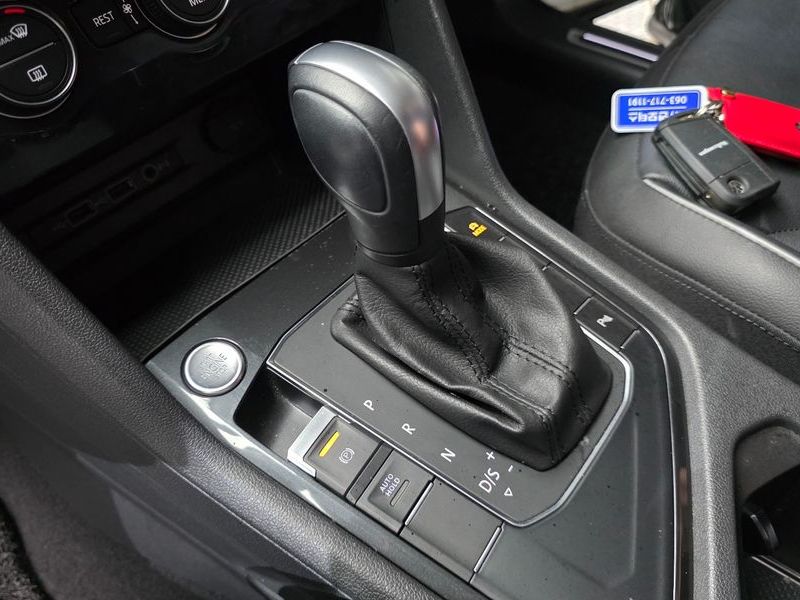 2020 Volkswagen Tiguan 2.0 TDI Premium photo 9