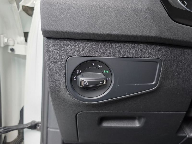 2020 Volkswagen Tiguan 2.0 TDI Premium photo 13