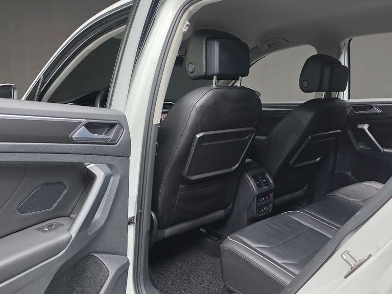 2020 Volkswagen Tiguan 2.0 TDI Premium photo 18