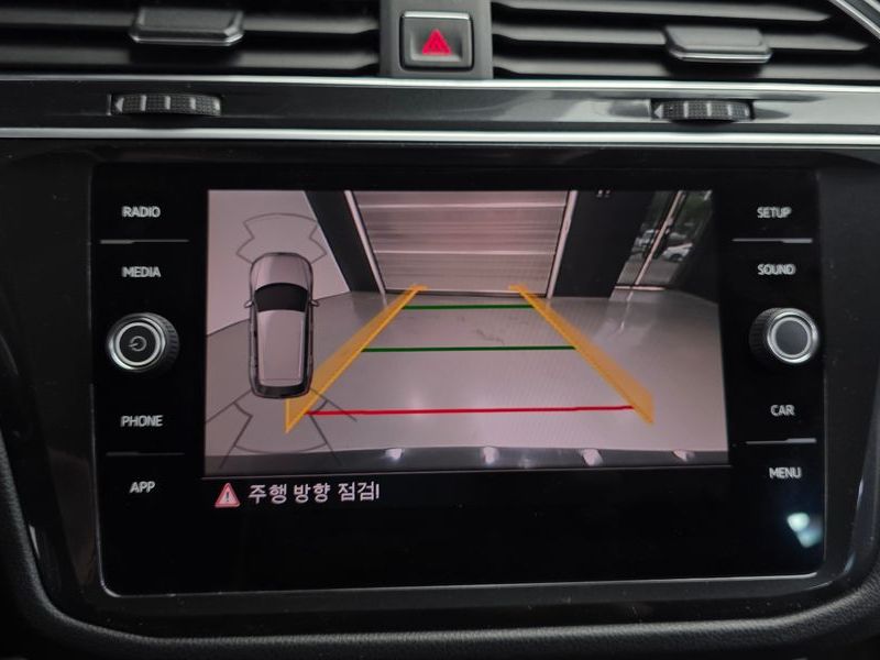 2018 Volkswagen Tiguan 2.0 TDI Premium photo 15