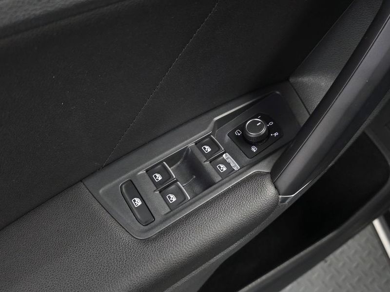 2018 Volkswagen Tiguan 2.0 TDI Premium photo 27
