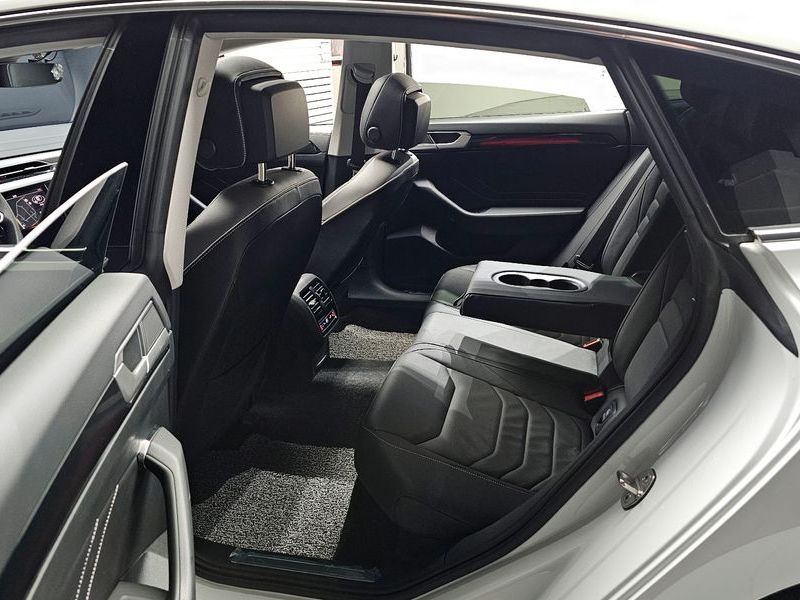 2022 Volkswagen Arteon 2.0 TDI Prestige photo 12